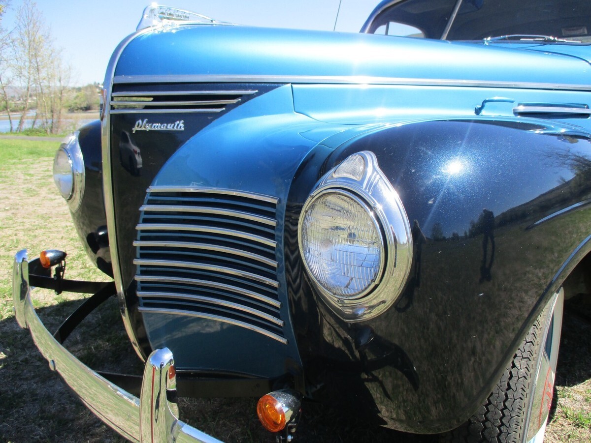 1940 Plymouth Deluxe - photo 2