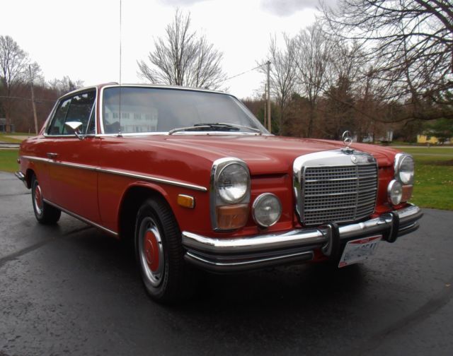 1973 Mercedes-Benz 200-Series - photo 2