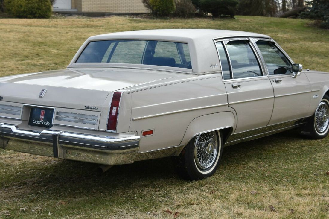1984 Oldsmobile Ninety-Eight Regency - photo 5