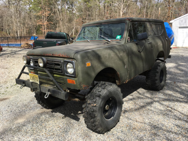 THIS TRUCK RUNS GOOD 4 WHEEL DRIVE WORKS AS IT SHOULD THE 304 V8 RUNS STRONG 1977 International Harvester Scout