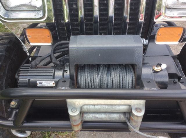 1992 Jeep Wrangler - photo 2