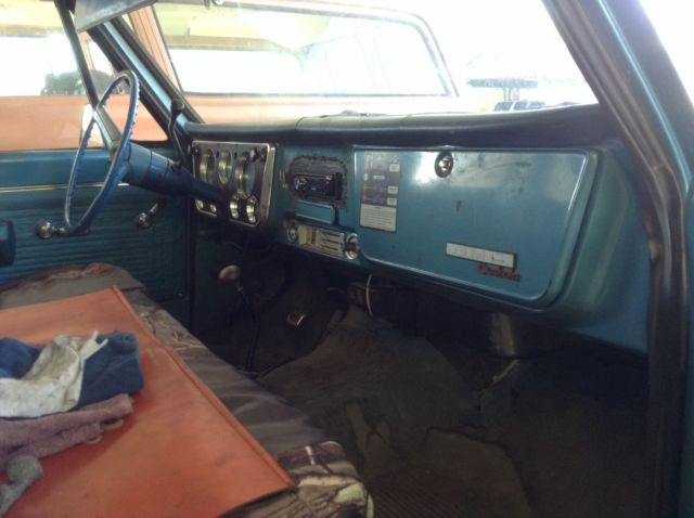1970 GMC Suburban Custom - photo 7