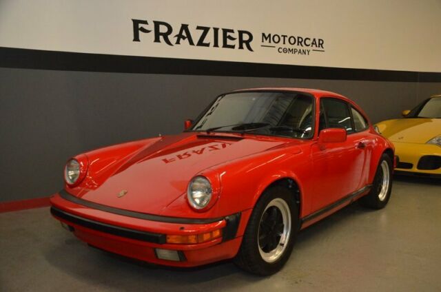 THREE OWNER WELL DOCUMENTED SUNROOF CARRERA COUPE 1984 Porsche 911 Carrera