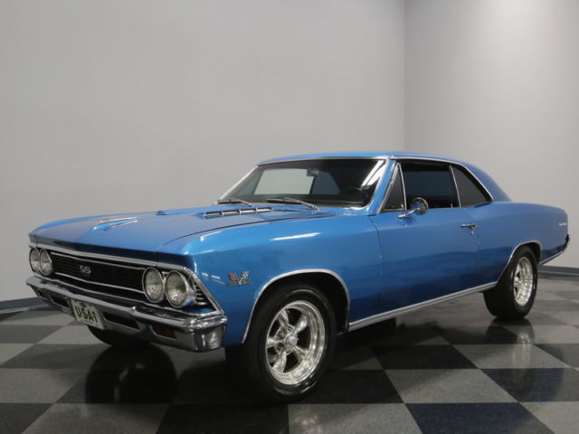 THUMPING 454 BIG BLOCK, BUCKET SEAT INTERIOR, SLICK MARINA BLUE, MEAN '66 CHEVY 1966 Chevrolet Chevelle