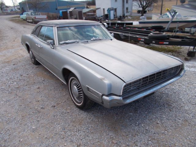 1968 Ford Thunderbird - photo 2