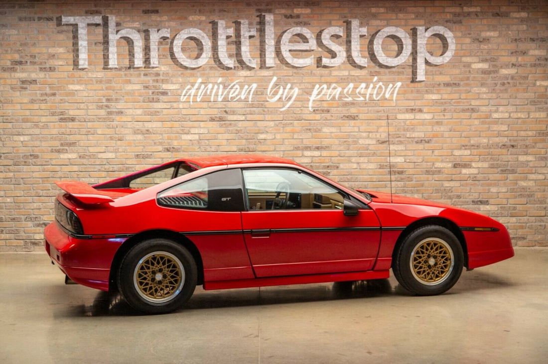 1988 Pontiac Fiero GT - photo 4