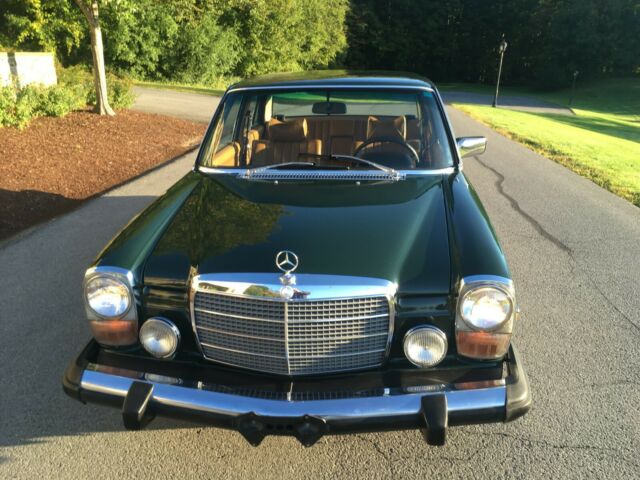 1976 Mercedes-Benz 300-Series Sedan - photo 4