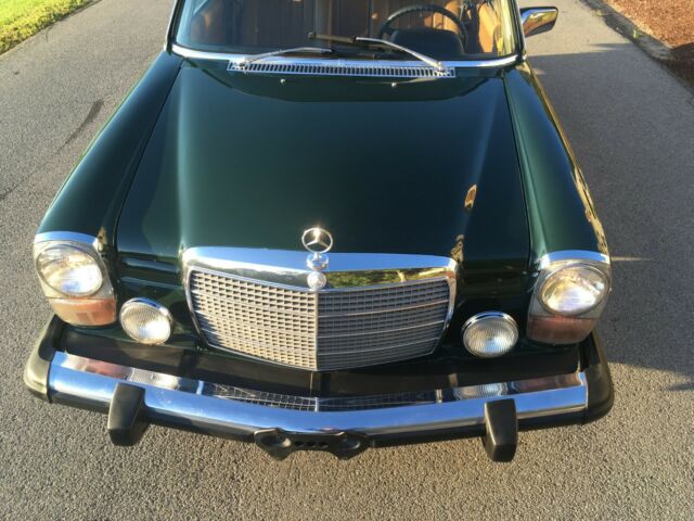 1976 Mercedes-Benz 300-Series Sedan - photo 5