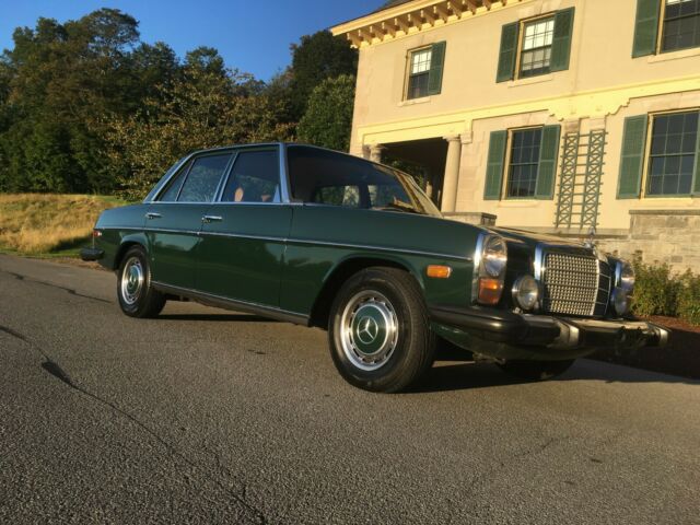 1976 Mercedes-Benz 300-Series Sedan - photo 6