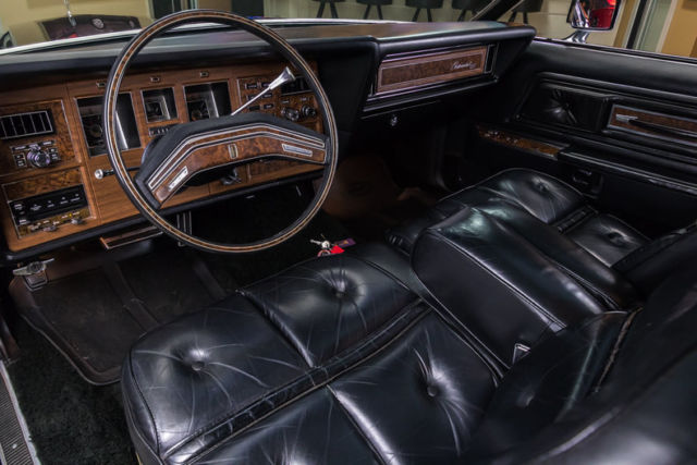 1976 Lincoln Continental Mark IV - photo 2