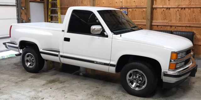 1994 Chevrolet C/K Pickup 1500 Sportside - photo 2