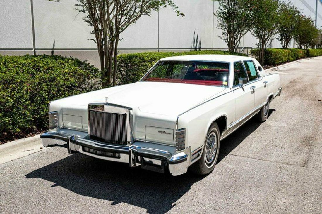 1979 Lincoln Town Car - photo 8