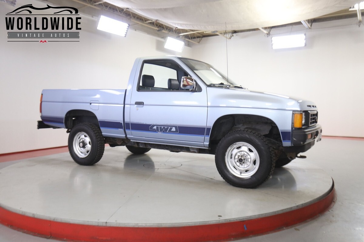 1986 Nissan D21 Truck - photo 2