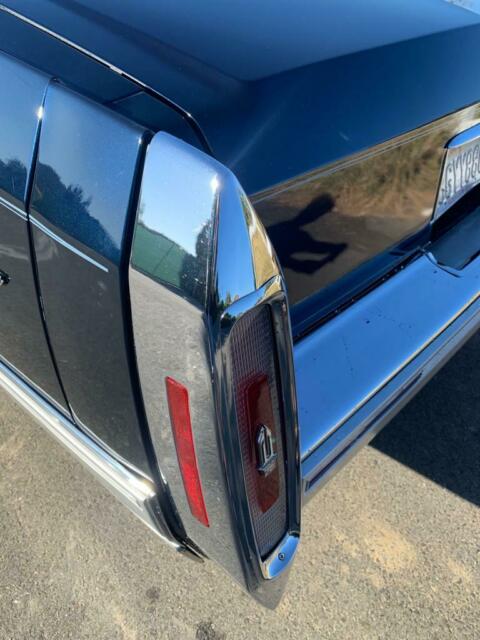 1992 Cadillac Brougham - photo 10
