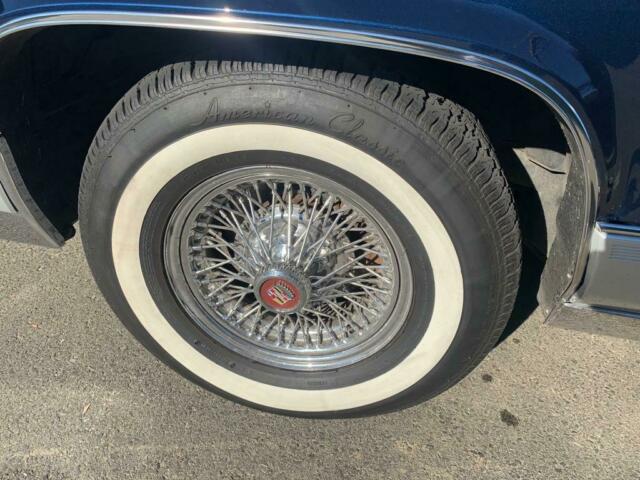1992 Cadillac Brougham - photo 9