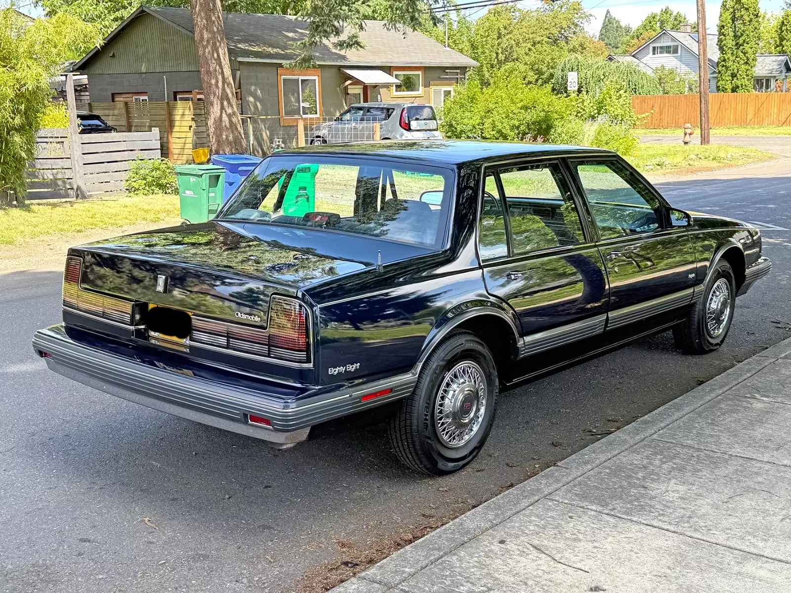 1990 Oldsmobile Eighty-Eight - photo 2