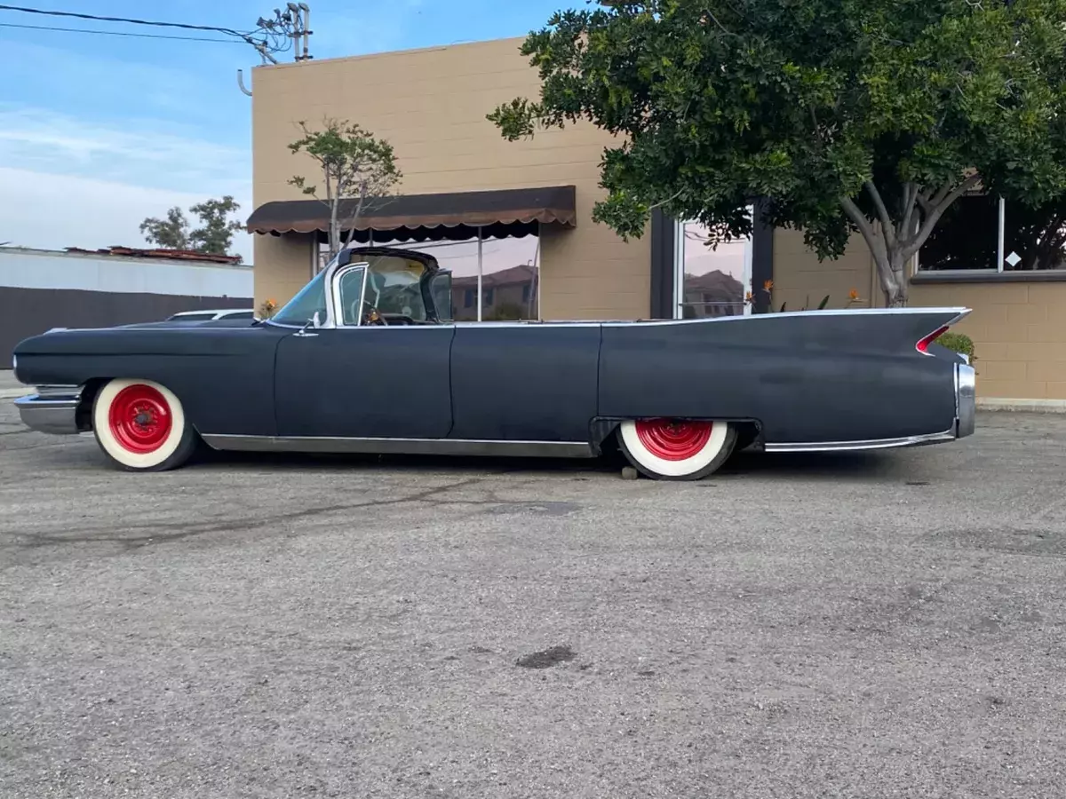 Title 1960 Cadillac KUSTOM CONVERTIBLE CUSTOM GREAT CUSTOM RUNNING 1960 CADILLAC 1960 Cadillac KUSTOM CONVERTIBLE CHOPTOP