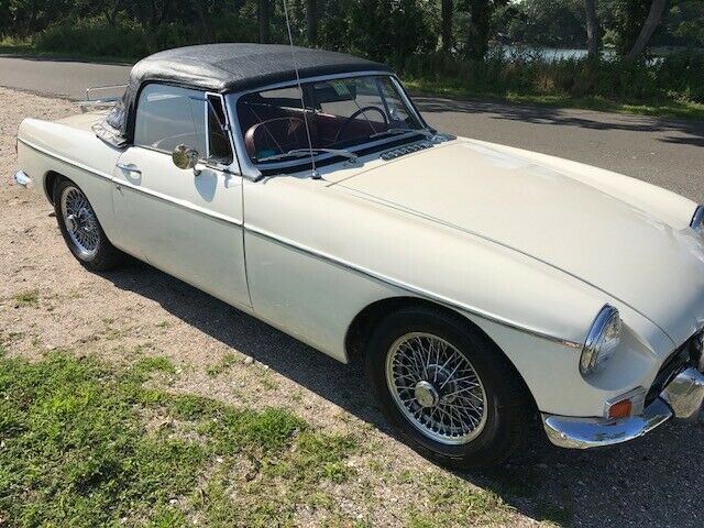 1968 MG MGB silver - photo 11