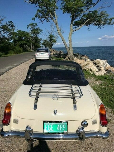 1968 MG MGB silver - photo 12