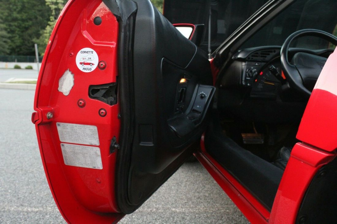 1994 Chevrolet Corvette - photo 13