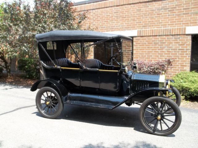 Touring Car 1915 Ford Model T