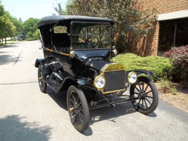1915 Ford Model T - photo 2
