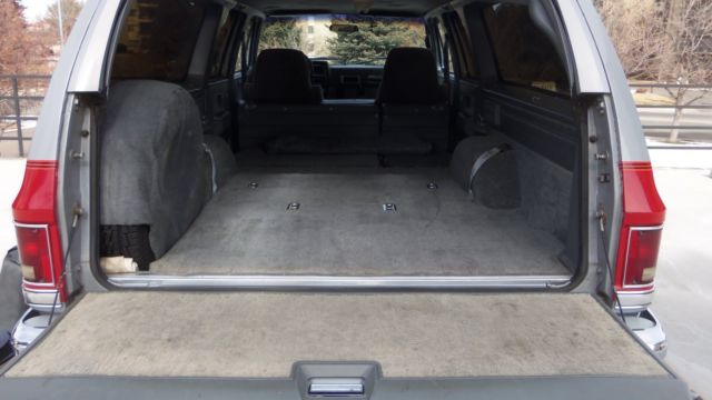 1985 Chevrolet Suburban C-20 - photo 13