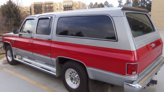 1985 Chevrolet Suburban C-20 - photo 3