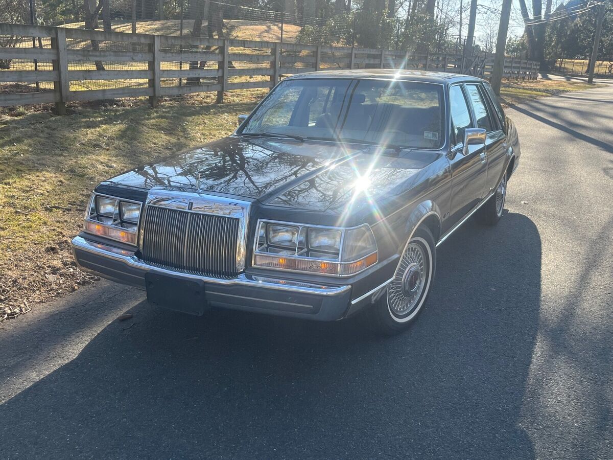 1985 Lincoln Continental Valentino Edition - photo 2