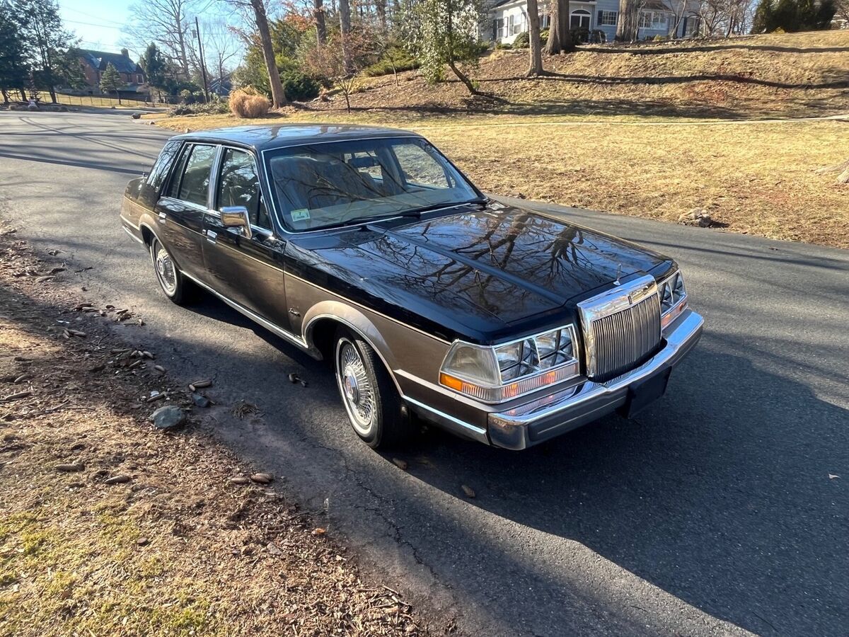 1985 Lincoln Continental Valentino Edition - photo 3