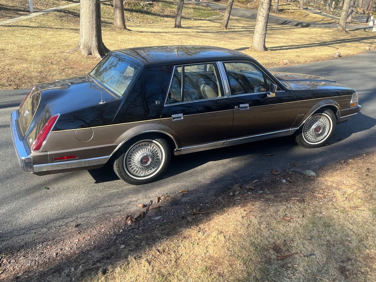 1985 Lincoln Continental Valentino Edition - photo 4