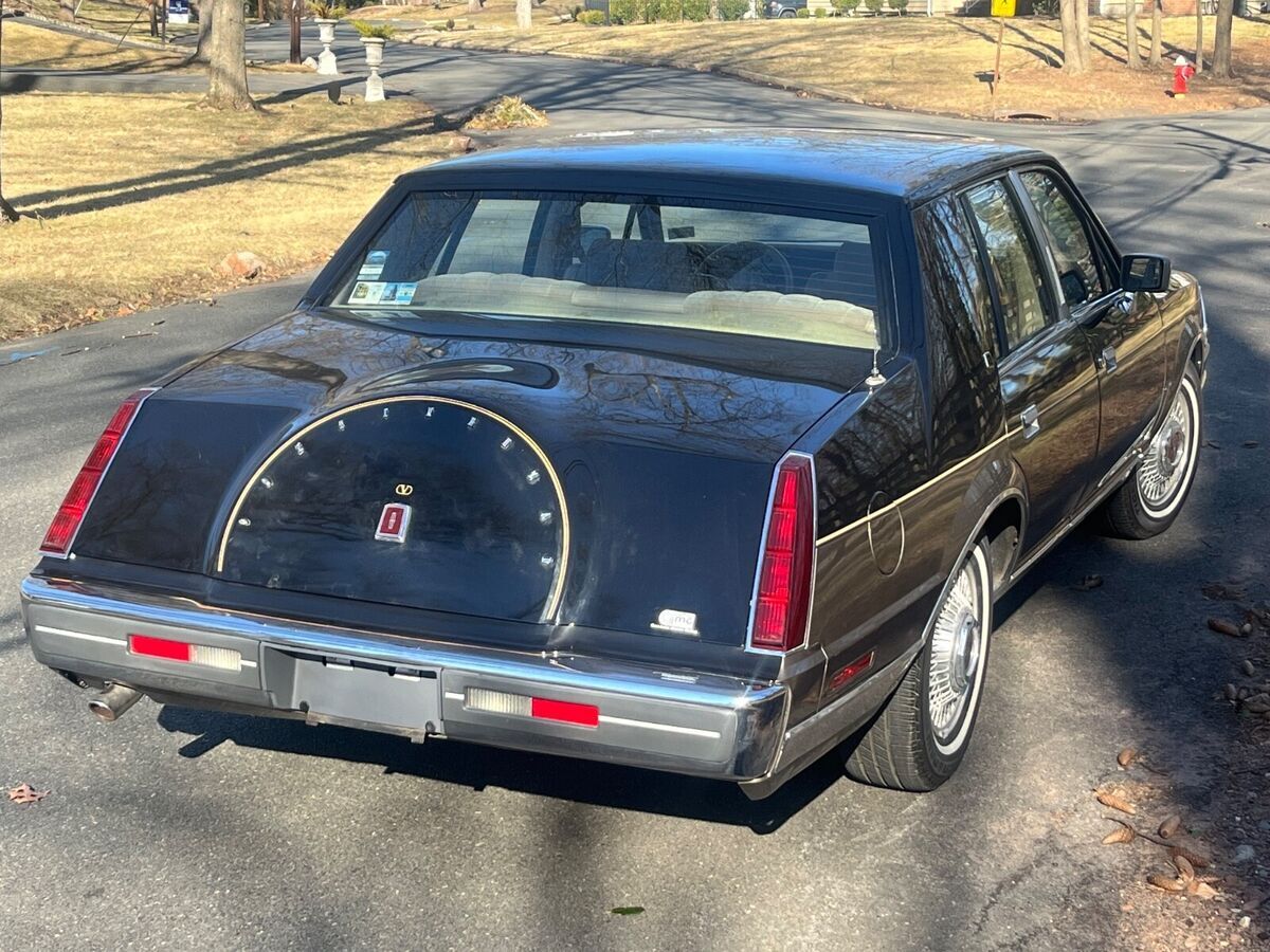 1985 Lincoln Continental Valentino Edition - photo 5