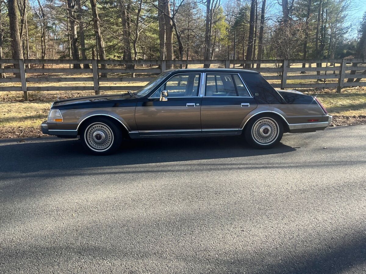 1985 Lincoln Continental Valentino Edition - photo 8