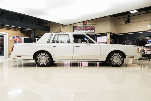 1989 Lincoln Town Car - photo 9