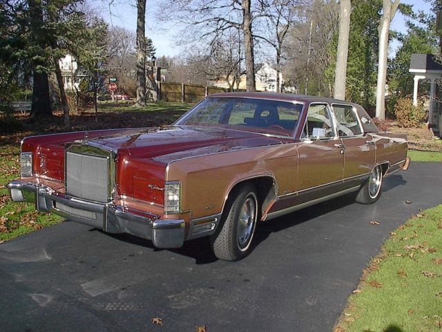 1979 Lincoln Continental Williamsburg Edition - photo 2
