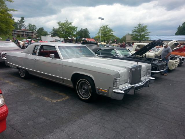1977 Lincoln Continental - photo 6