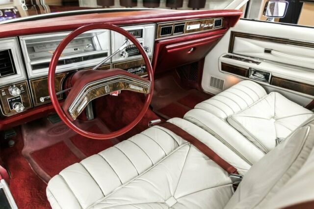1978 Lincoln Town Coupe - photo 2