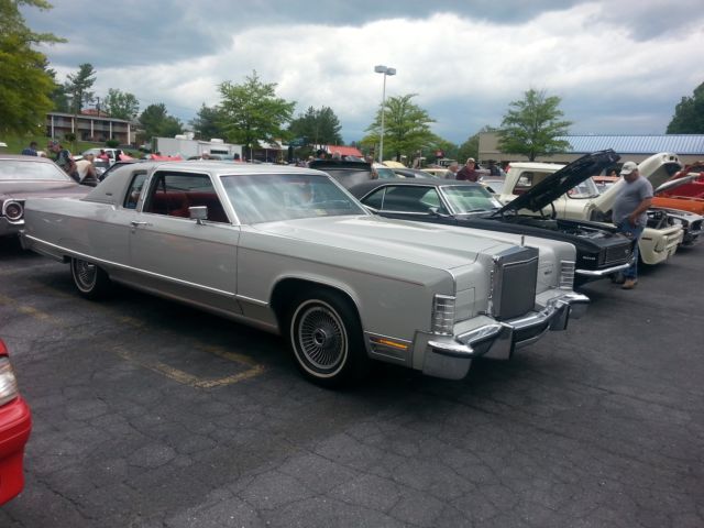 Town Coupe' - Excellent All Original Survivor!! - A True Time Capsule!! 1977 Lincoln Continental Town Coupe'