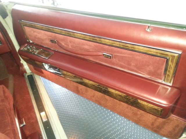 1977 Lincoln Continental Town Coupe' - photo 11