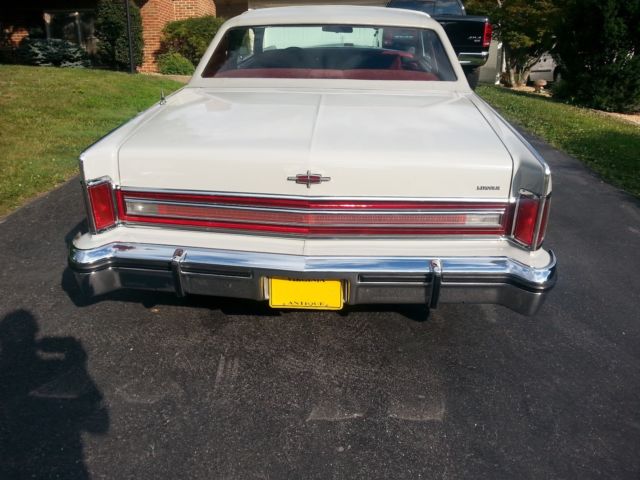 1977 Lincoln Continental Town Coupe' - photo 6