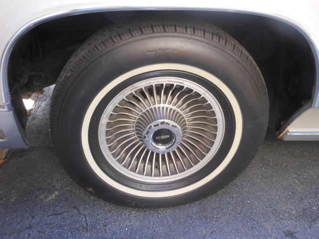 1977 Lincoln Continental Town Coupe' - photo 9