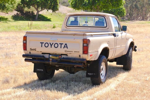 1982 Toyota SR5 4WD Pickup / HiLux SR5 - photo 4
