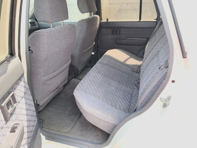 1994 Toyota 4Runner SR5 4WD V.6 Moon Roof Low Miles - photo 9