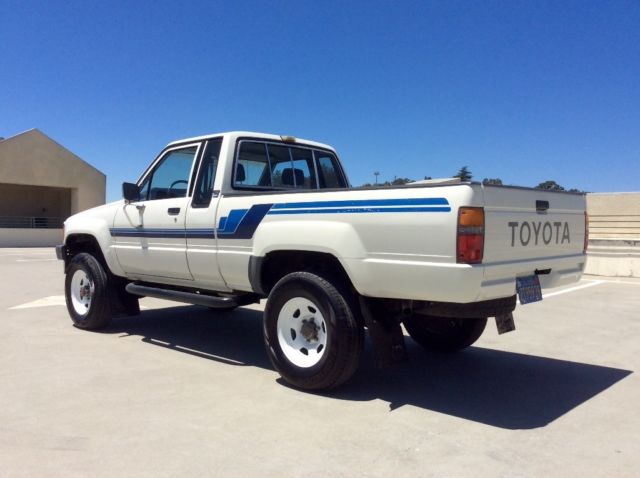 1986 Toyota Pickup HiLux - photo 3