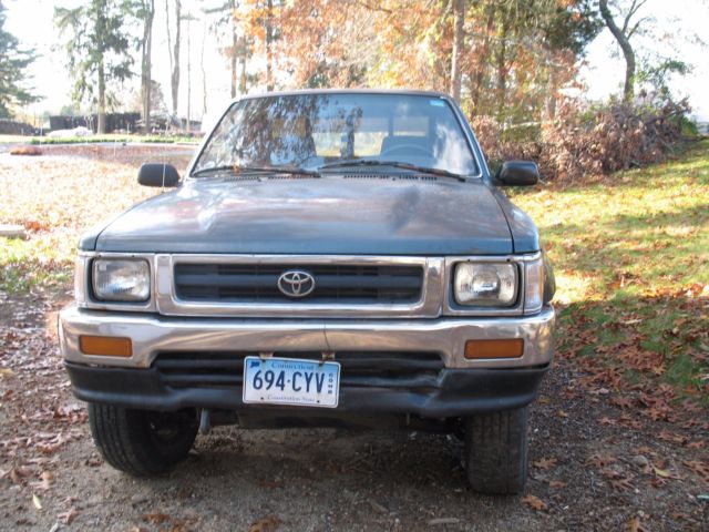 TOYOTA 4X4 PICKUP,TRUCK RUNS GOOD, 1993 Toyota Other GREY