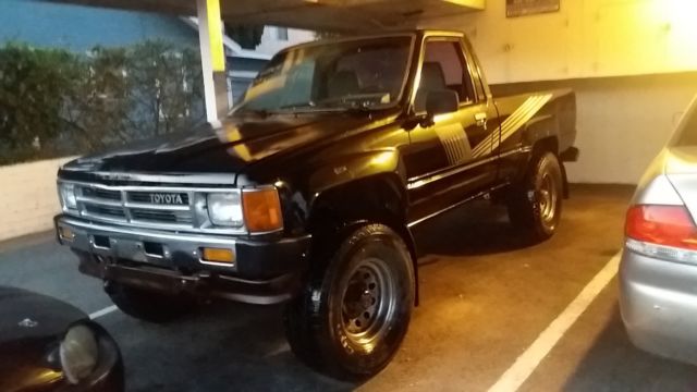 1987 Toyota Tacoma - photo 12
