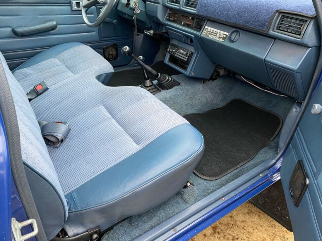 1987 Toyota Pickup Deluxe - photo 13