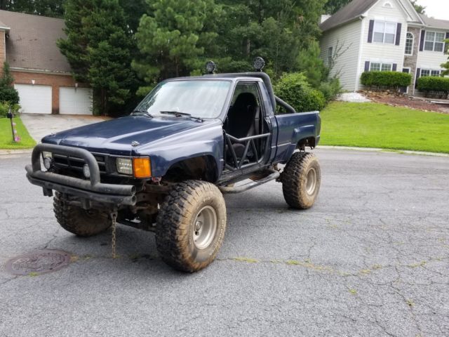 1984 Toyota Pickup - photo 2