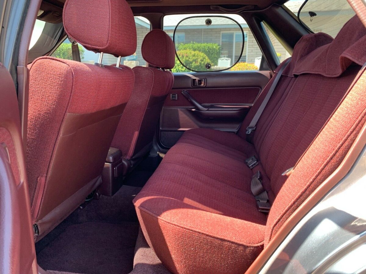 1989 Toyota Camry - photo 9