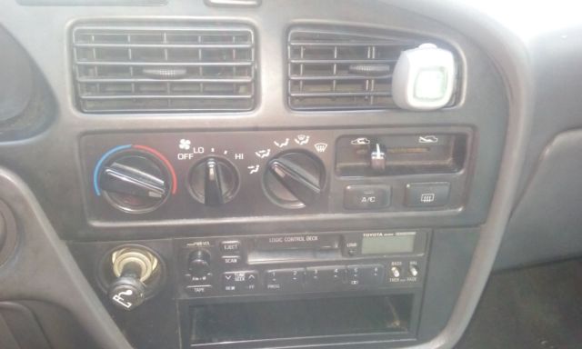 1993 Toyota Camry LE Sedan 4-Door - photo 6